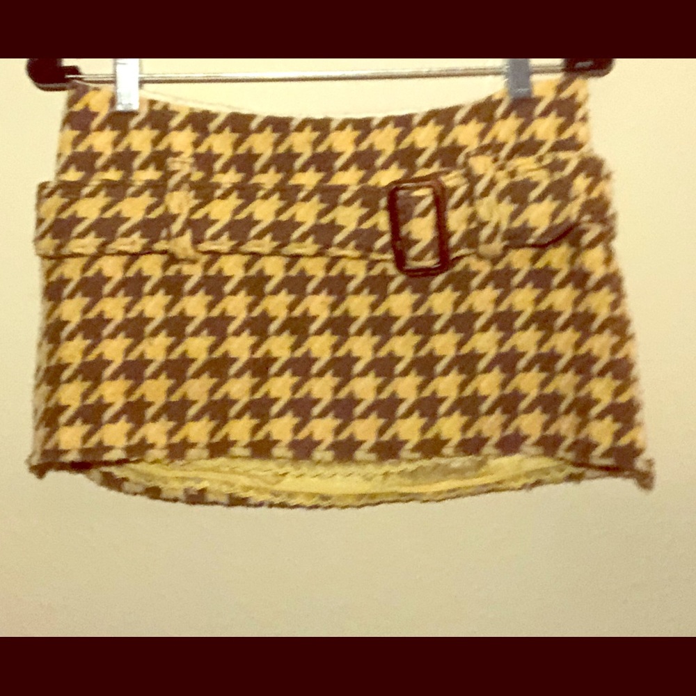Skirt with matching belt